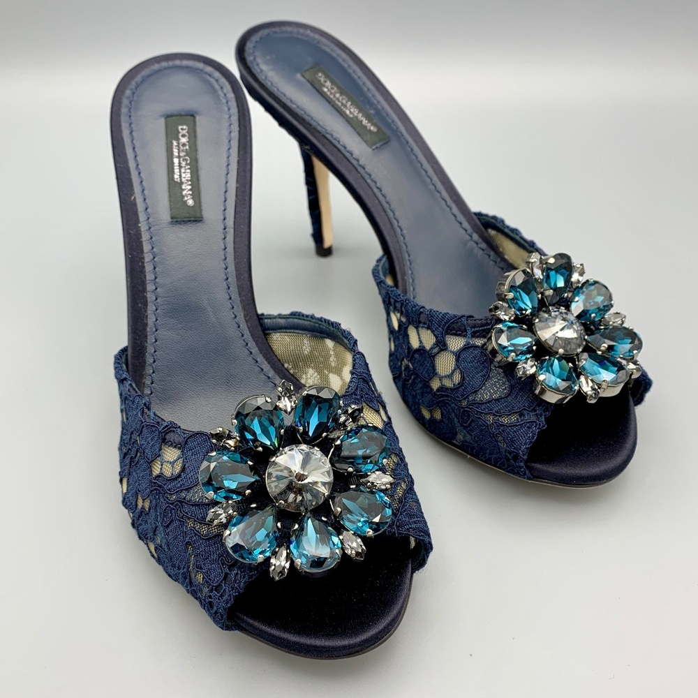 ⚡️SOLD! NIB DOLCE & GABBANA Blue Lace Crystal Pumps Heels - Picture 2 of 8